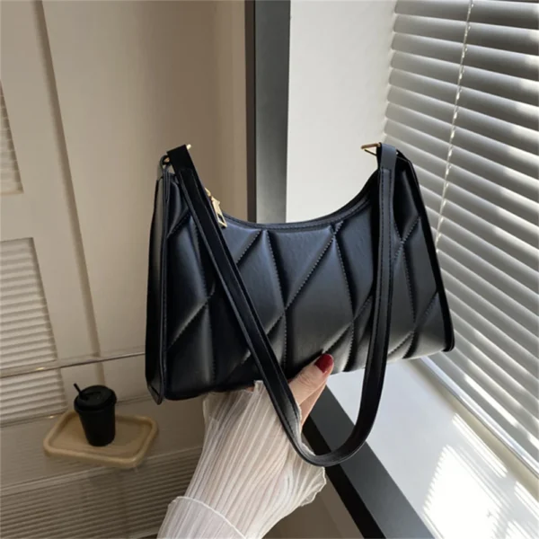 Ladies Trendy Clutch Shoulder Bag